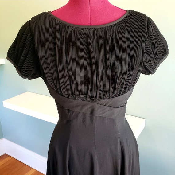 Vintage 40s Black Dress XS/S Goth Pinup True Vint… - image 4