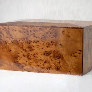Caixa de tesouro de madeira de 16" x 12" de altura, caixa de joias de madeira, caixa de thuja com chave de bloqueio, caixa decorativa, caixa de memórias, ideia de presente, presente de Natal