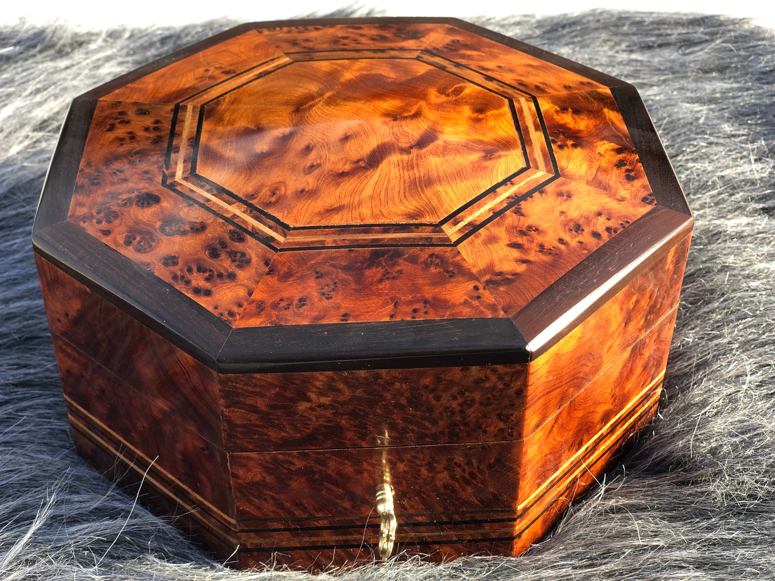 Moroccan large lockable burl wooden jewellery Box organizer with key