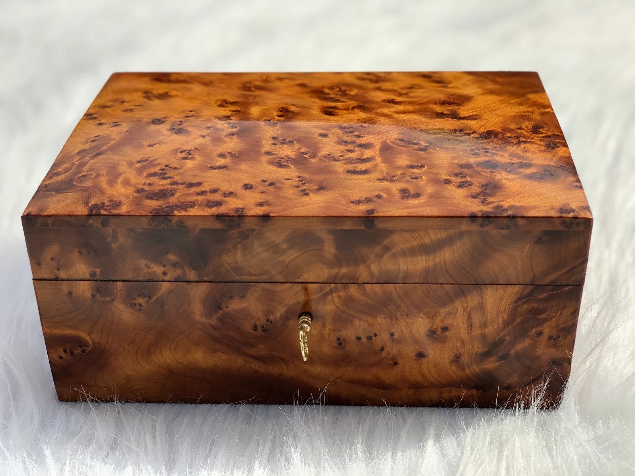 Topincn Wooden Box, Vintage Suitcase Lockable Box Vintage Wooden Storage Box Decorative Jewelry Box With Lock For Home Large 32 X 23.5 X 11.5 Cm 6282