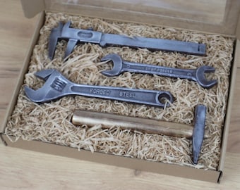 Realistische chocoladegereedschapset - Een prachtig chocoladecadeau voor mannen, vaders, klussers en opa's voor hun verjaardag.