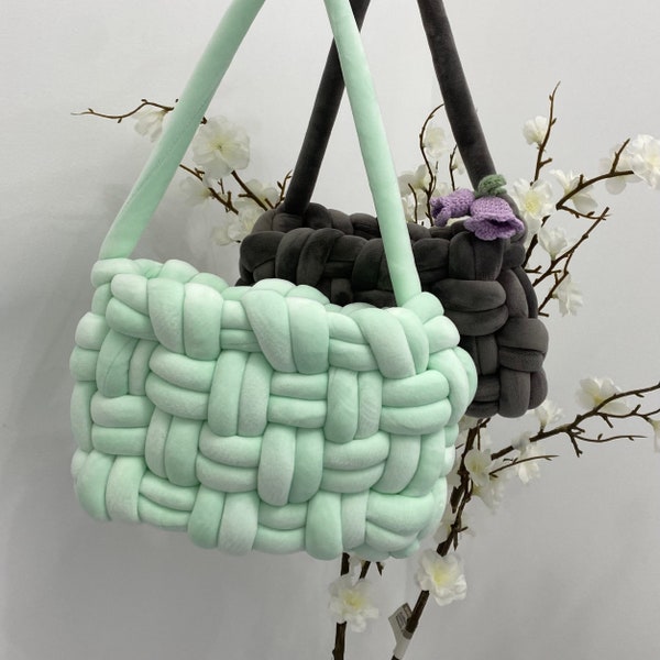 Handmade Chunky Yarn Handbag | Chunky Yarn Cassette Bag | Trendy Shoulder Bag | Tote Bag