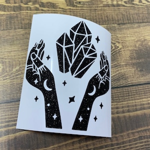 mains magiques avec vinyle autocollant cristal | vinyle cristal et lune | vinyles occultes, wiccas, païens, spirituels | stickers magiques