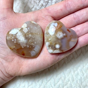 Cuore intagliato in agata floreale - Cristallo - Cristallo curativo - Dono spirituale - Cuore intagliato