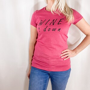 Women&#39;s Raspberry Wine Graphic Tee