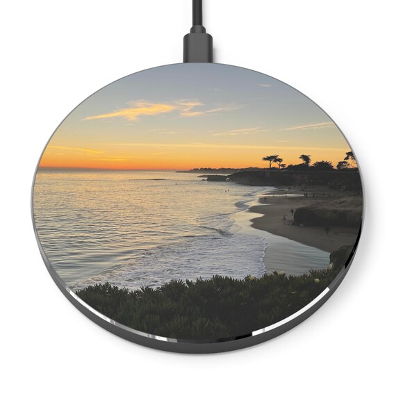 Serene BEACH Sunset Wireless Charger, Fast Charging Pad, Coastal Home Decor, Beach Lover Gift, Relaxing Office Accessory, Eco-Friendly Tech