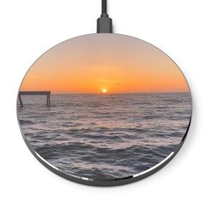 Sunset WAVES Pier Ocean Wireless Charger Fast Charging Pad, Beach Decor, Unique Gadget for Home Office, Gift for Tech Lovers, Mother&#39;s Day