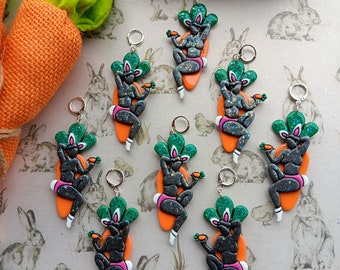 Josie and Joe pin up bunnies - Polymer clay statement earrings - Bunny rabbit with carrot - Hand made with glitter details