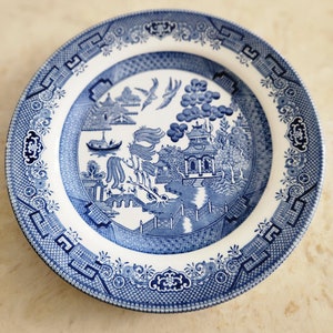 Blue Willow Pattern by Churchill dinner plate 10 1/4&quot;, Tableware, Dinnerware, Blue and White Tablescape, Plates