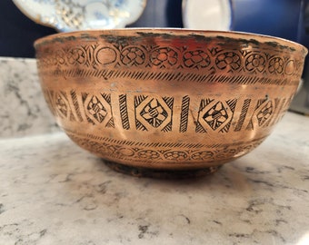 Vintage Copper Bowl Persian Style 9.5" wide 4" tall, Hand made, Home Decor, Kitchen Decor, centerpiece bowl, stunning workmanship, home gift