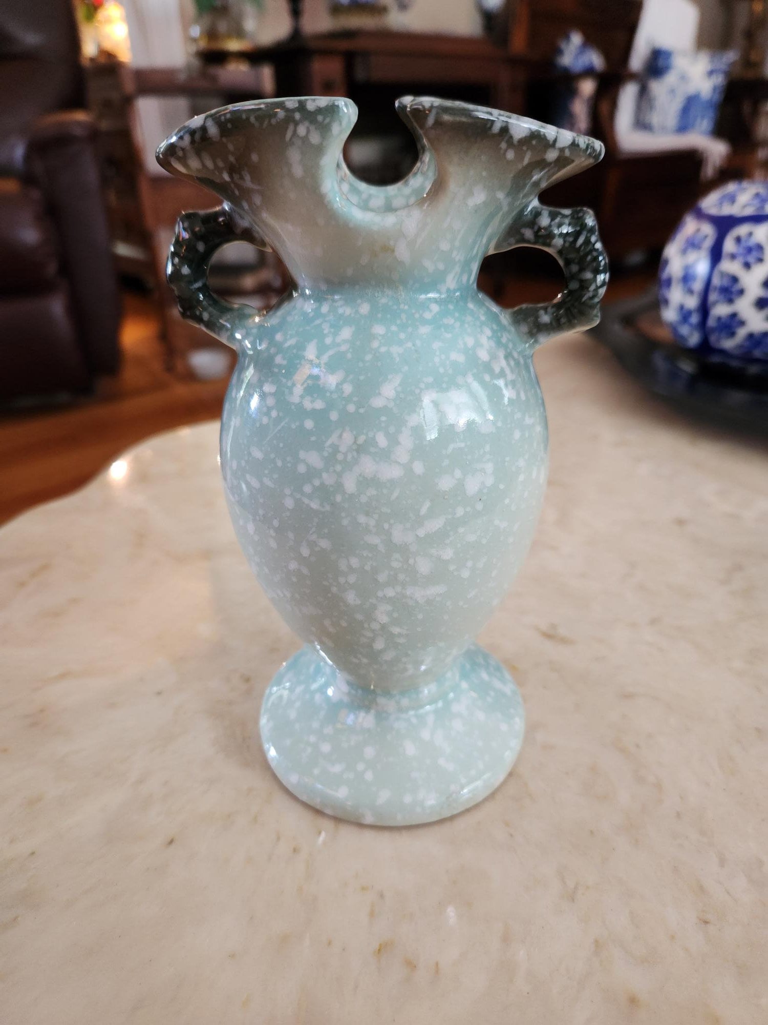 Hull Pottery Vase W4 6 1/2 Tall, Collectible Pottery, Green Vase, Hull