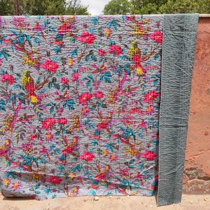 Indian Kantha Quilt Indian Handmade Throw Blanket Bedspread Cotton Fabric bedding coverlets, 90*108