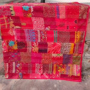 Funda de sofá, manta de sofá, colcha kantha, colcha decorativa de retazos de seda vintage, colcha hecha a mano, colcha bohemia acolchada.