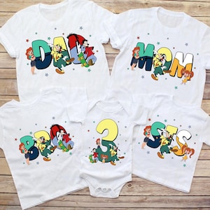 Personalisierte Familienfilm T-Shirt Design, Gruppe T-Shirt Design, Familienurlaub, Passende Kinder Kleinkind Geburtstag, Familienname shirt Png