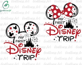 Könnte beinhalten: Schwarze und weiße Silhouette von Mickey Mouse Ohren mit roten Sternen und Feuerwerk. Der Text "My First Disney Trip" ist in Rot und Schwarz mit einer Silhouette von Schloss Aschenputtel.
