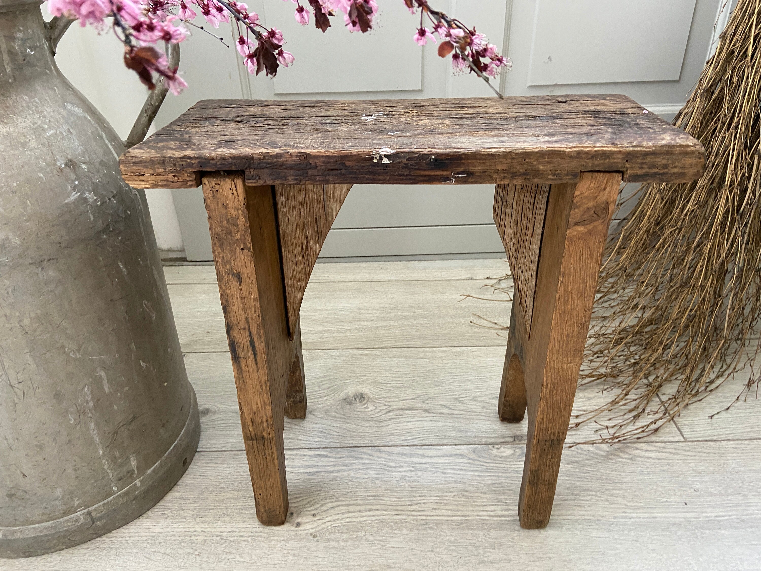 Tabouret de Ferme, Petit, Tabouret en Chêne, Bois, Traite Normand, Chaise Pour Enfants, Outils Ferme