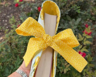 Lemon Bible Cover, Floral Scripture Cover, Summer Bible Case, Christian Gift for Women, Book Sleeve, Faith Gift, Church Accessories