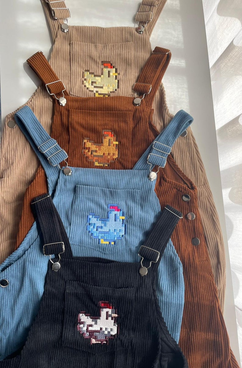 Robe chasuble poulet Stardew Valley / Robe chasuble brodée, salopette Stardew image 2