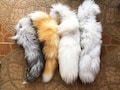 1 pcs full Foxtail, 12-18". 4 colours available, with soft fur. Animal horse farts, fox fur. fur cat toy. dog toys.