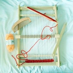 Beech Wood Mini Weaving Loom Kit: Tapestry Loom for Beginners