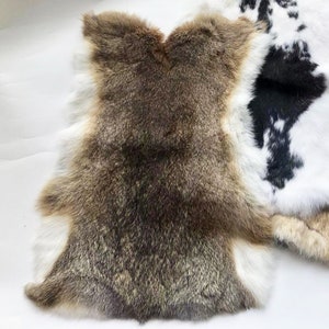 Custom 50 Pcs Natural Rabbit Fur Pelts: Craft Grade (40x30cm)