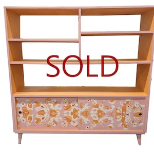 Rorschach&#39;s Creamsicle Shelves