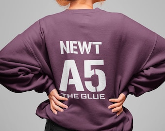 Newt A5 - The Glue Sweatshirt | Tmr shirt | tmr sweatshirt | book lover gift | bookworm gift | the glue shirt | newt sweater back print