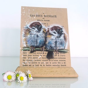 Postkarte Vogelillustration, Spatzen auf alter Buchseite mit französischem Text,  Netter Gruß für Vogelliebhaber oder einfach so