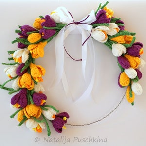 Crochet crocus wreath or bouquet for springtime, crochet flower pattern, crocheted crocuses, photo tutorial, easter amigurumi