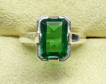 Handmade Sterling Silver Emerald Ring: Cushion Cut Birthstone