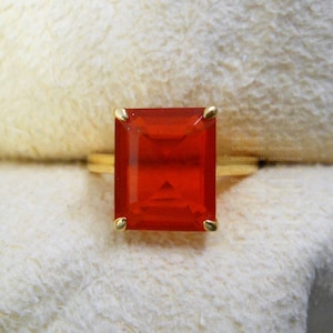 オレンジサファイアリング：925スターリングシルバー、金メッキバンド、ハンドメイド