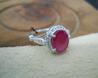 Ring met natuurlijke robijn: sterlingzilver, geboortesteen juli, sierlijke stijl