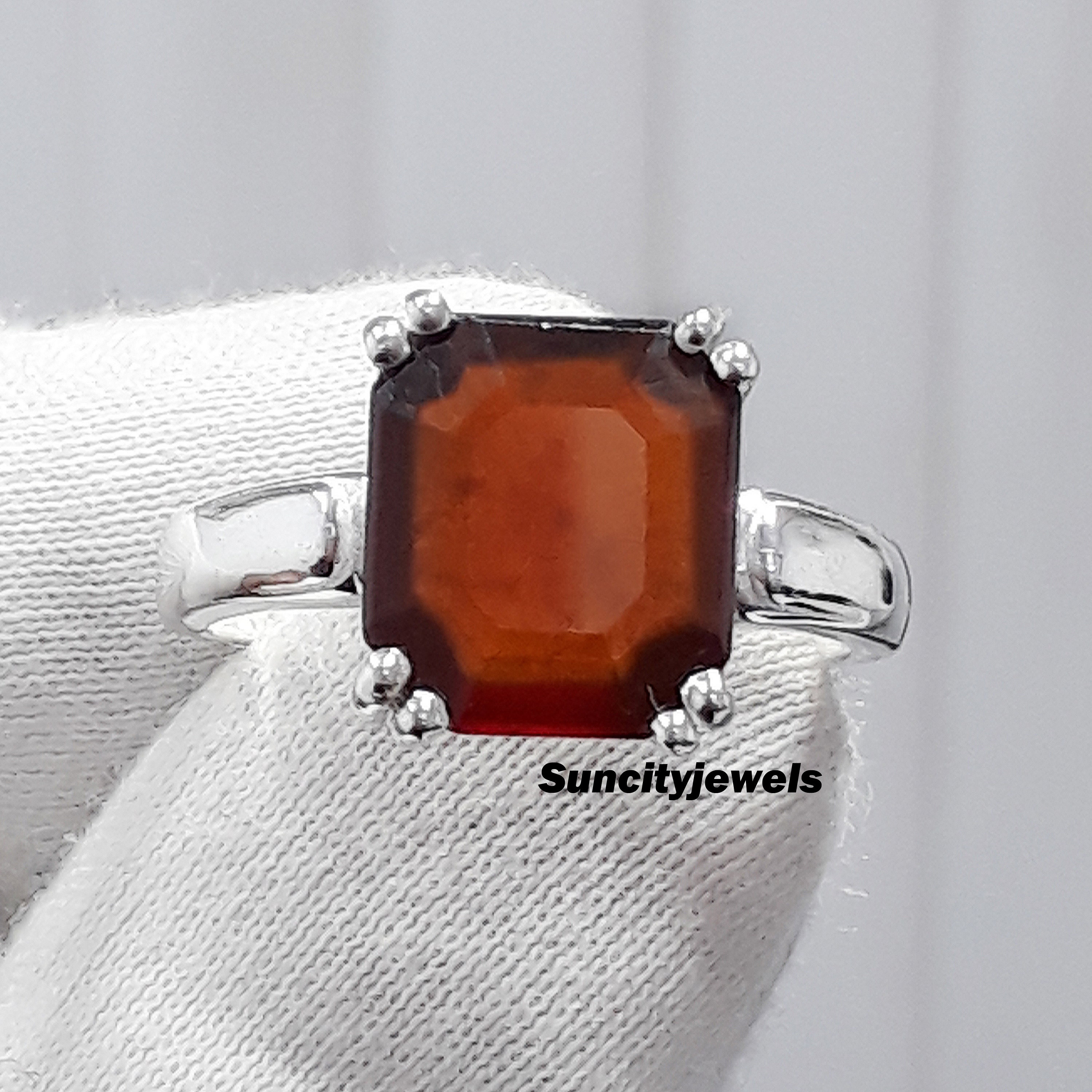 Authentic Gomed Ring in Silver for Men and Women, Natural Hessonite Ring  from AstroDevam at Rs 2100/piece in Noida