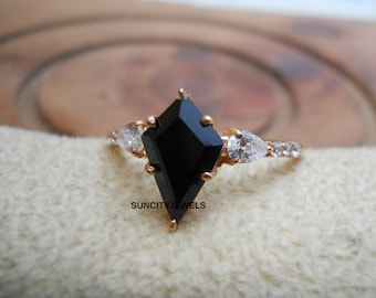Kite Cut Black Onyx Engagement Ring: 925 Sterling Silver Crown Setting