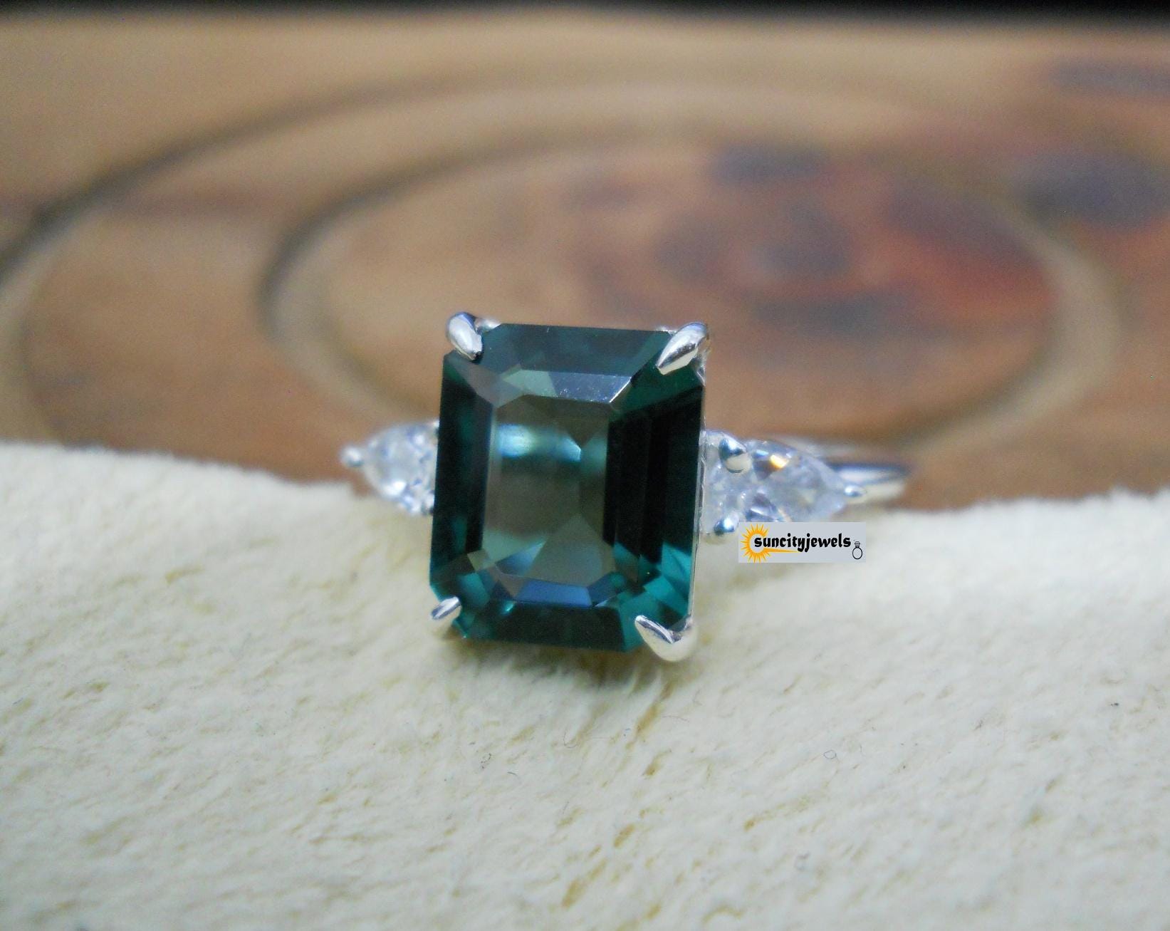 ティールサファイアリング：スターリングシルバー、ホワイト