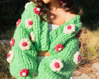 Funyarns, 3D Daisy Cardigan, Daisy Knit Jacket, Pink Daisy Cardigan, Floral Cardigan, Chunky Knit Floral Cardigan, Green Oversized Jacket