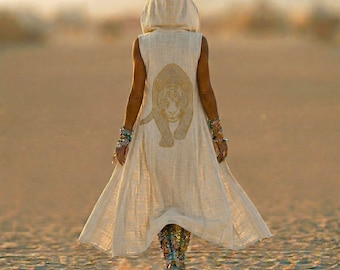 Ecrufarbene Maxi Leinen Weste mit Kapuze und Panther Print – Boho Festival Duster, Burning Man Outfit