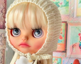 OOAKカスタムブライスドール：ニットボンネット付きアートドール