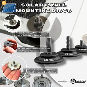 Könnte beinhalten: Solarpanel-Montageplatten für die montage ohne bohren. Die Platten sind schwarz mit einer sechskantschrauben-Vertiefung und in verschiedenen Größen erhältlich, darunter 1/4 Zoll, 5/16 Zoll und M6. Der Text "SOLAR PANEL MOUNTING DISCS" befindet sich oben im Bild. Der Text "No Drill Mounting of Flex Panels with Marine Adhesive or Silicone" befindet sich in der Mitte des Bildes. Der Text "HEX Nut Recesses in Various Sizes with Custom Requests" befindet sich in der Mitte des Bildes. Der Text "For Boats, Vants, Off-Grid Cabins and Semi Permanent Installations" befindet sich unten im Bild. Der Text "www.dt3d.ch" befindet sich unten im Bild.