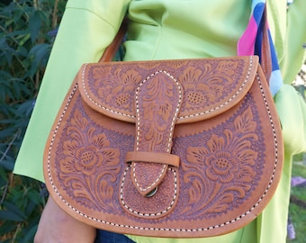 Leather saddle bag with embossed natural pattern, handmade Indonesian leather bag, women's small crossbody purse