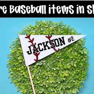 Senior Baseball Gift, Senior Mom, Class of 2025, Senior Night Gift, Baseball Graduation, Baseball Team Gift, Senior 2025 End of Season Gift Perfect For:
Senior Night
Graduation Parties
End-of-Season Gifts
Team Gifts
Locker or Room Decor
Baseball Mom or Dad Keepsakes