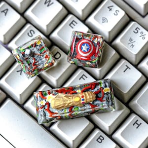 iconic hero keycap, Supper hero resin keycap,  Halloween gift , handmade keycap, anime keycap, Artisan Keycap, Birthday Gift, Christmas gift