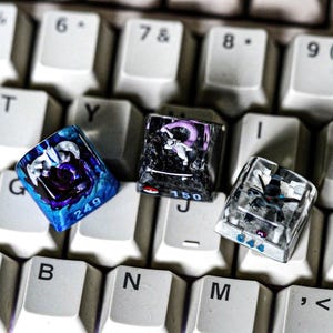 Custom your keycap, Gift, Resin keycap, Keycaps, Artisan keycap, Cherry mx, Mechanical Keyboard, numpad keycaps, m.ew.two, Zek.ro.m, lu.g.ia
