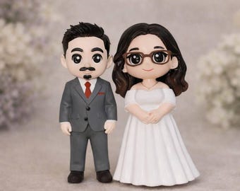 Personalized Wedding Cake Topper, Cute Bride & Groom Figurine, Custom Couple Mini Statue, Anniversary Gift, Wedding Keepsake