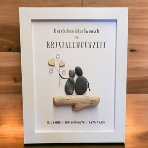 Besonderes Geschenk Familienbild zur Kristallhochzeit / 15. Hochzeitstag handgemachtes Steinbild Kieselsteinen personalisierbar Treibholz