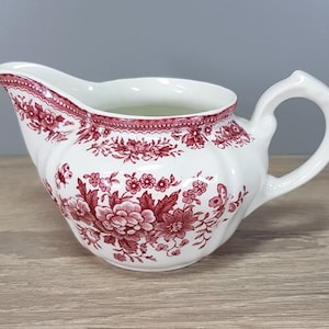 Villeroy & Boch Pheasant Red Milk Jug with Handle