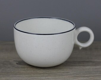 Gustavsberg Birka Stig Lindberg Kaffeetasse Höhe 5,6 Ø 8,3 cm mit Fingerhalter