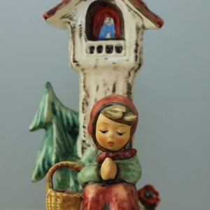 Goebel Hummel Figur 84/0 Am Wegesrand Worship Höhe ca. 13,5 cm
