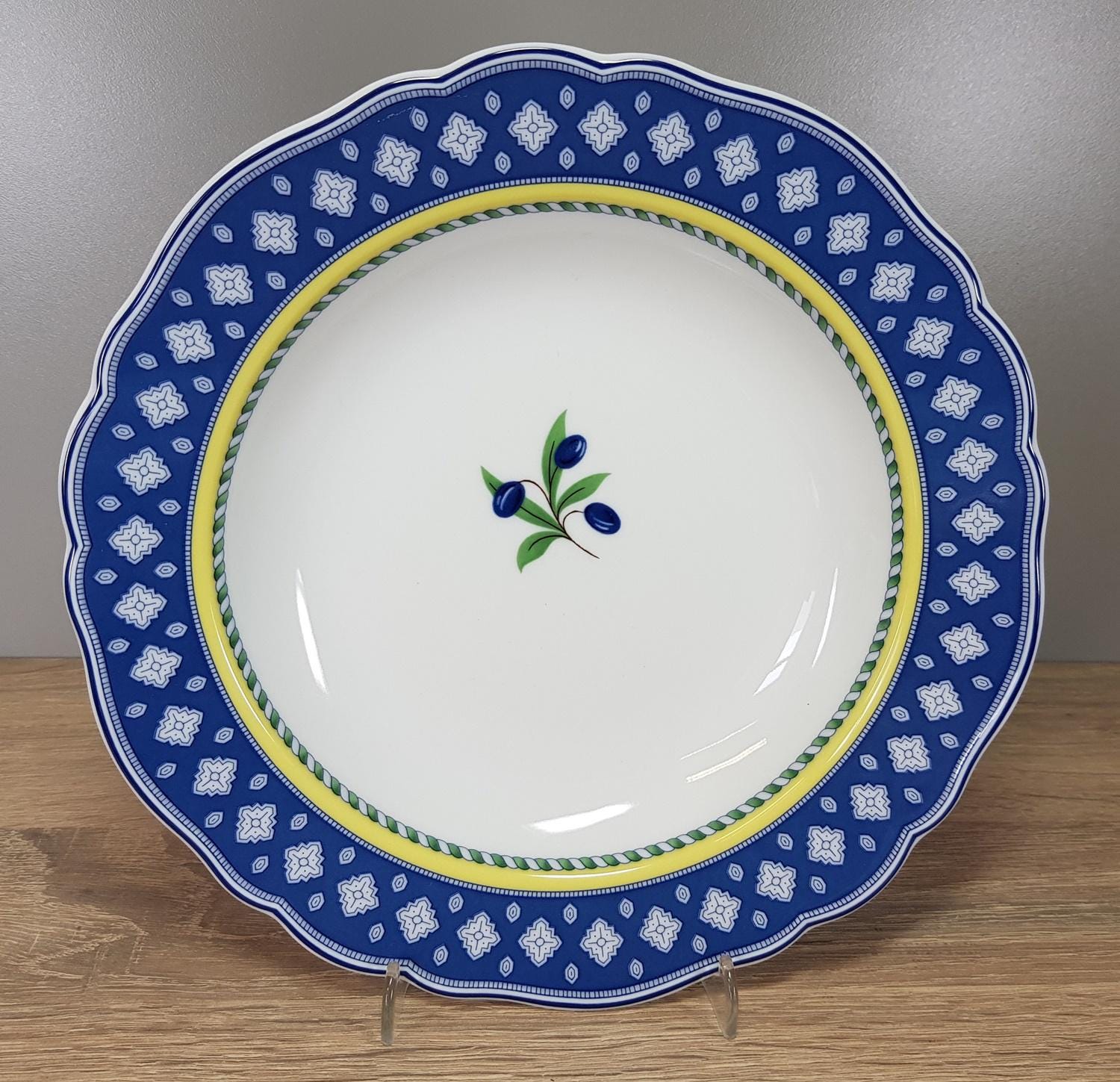 Hutschenreuther 青い食器セット未使用品 Hutschenreuther Medley Vicenza Soup Plate, Deep Plate, Salad Plate