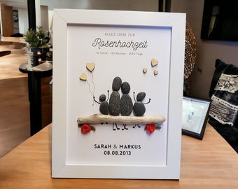 Besonderes Geschenk Familienbild zur Rosenhochzeit / 10. Hochzeitstag handgemachtes Steinbild Kieselsteinen personalisierbar Treibholz